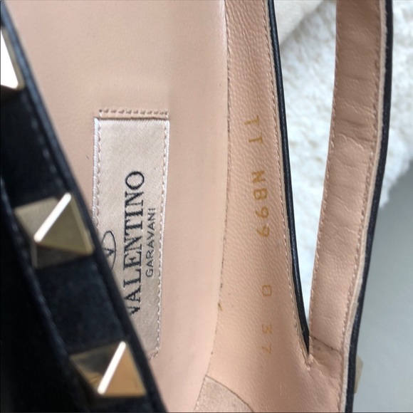 authentic Valentino stud - Picture 5 of 5